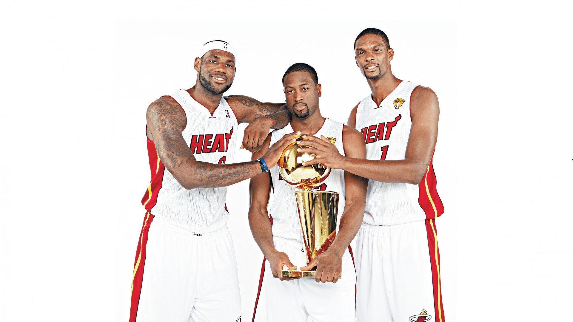 雷吉-米勒力挺威少，他的球衣理应在雷霆主场永远飘扬