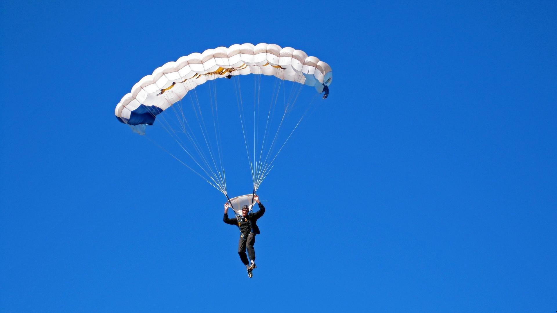 罗马诺独家透露,阿尔瓦雷斯夏窗去向未定,暂无领跑者引发豪门暗战